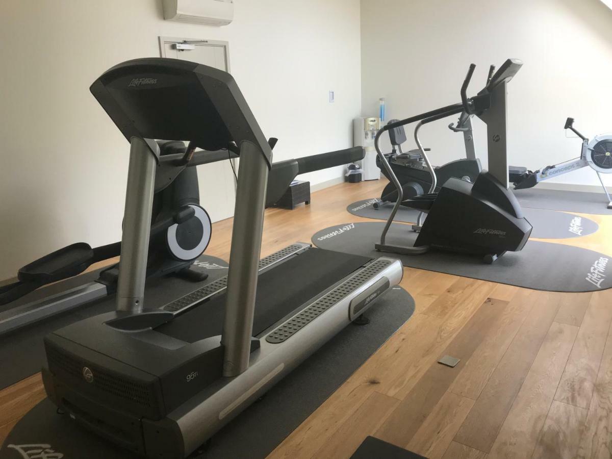 Woodstore ويلْزْ المظهر الخارجي الصورة
