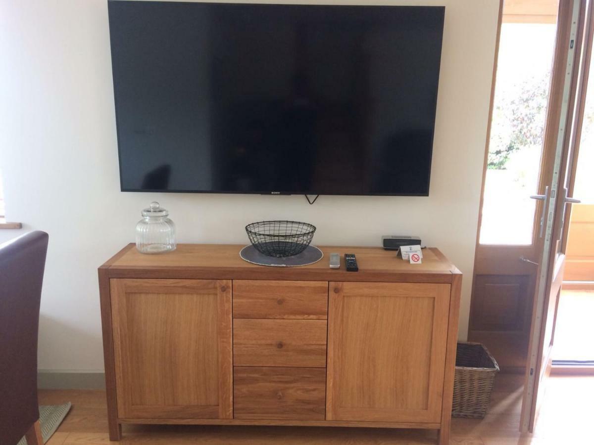 Woodstore ويلْزْ المظهر الخارجي الصورة